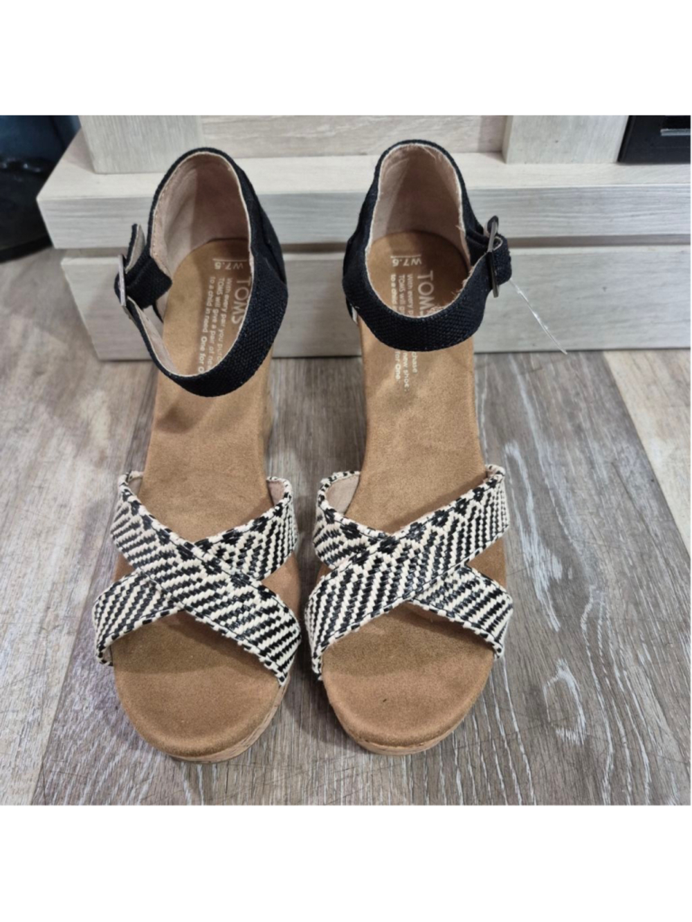 Women's TOMS Black & Beige Cork Wedge Sandals Size 7.5 nwot